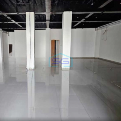 Disewakan Ruang Usaha Ada Lift Luas Tanah  276 m² Lokasi di Muara Karang Jakarta Utara