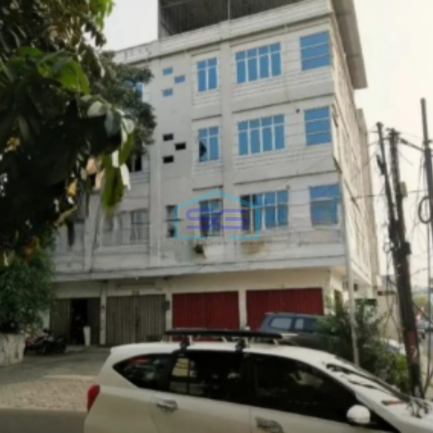 Disewakan Ruko Luas Tanah 240 m² Lokasi di Tambora Jakarta Barat-1
