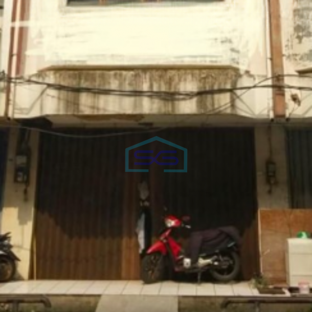 Dijual Ruko 3 Lantai Luas Bangunan  195 m² Lokasi di Mangga Dua Jakarta Barat-1