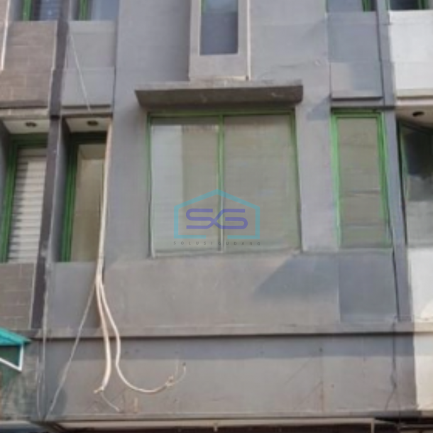Disewakan Ruko Luas Bangunan 180 m² Lokasi Pluit Jakarta Utara-1