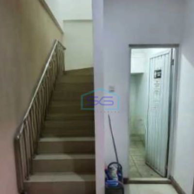 Disewakan Ruko Luas Bangunan  153 m² Lokasi Pos Pengumben Jakarta Barat