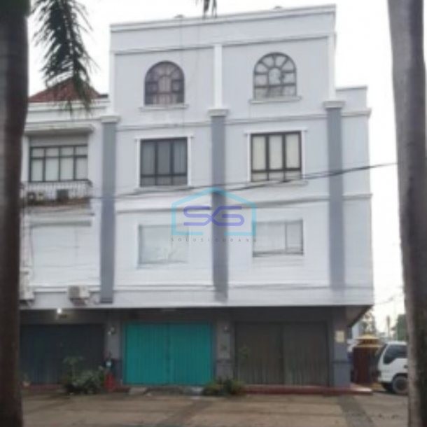 Disewakan Ruko Siap Huni Lokasi Pinggir Jalan Pantai Indah Kapuk Jakarta Utara-1