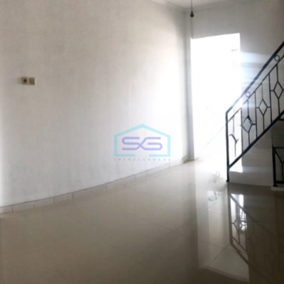 Dijual Ruko Luas Bangunan 140 m2 Lokasi Tomang Jakarta Barat