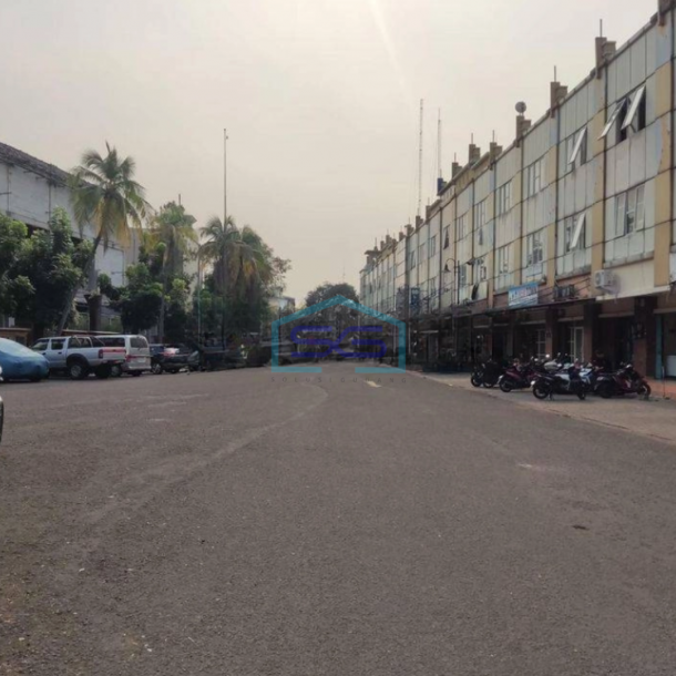 Dijual Ruko Golden Bulevard BSD Tangerang Lokasi Strategis, Jalan Lebar-1