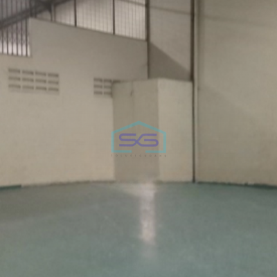 Disewakan Gudang Ada Kantor Luas Bangunan  1688 m² di Penggilingan Jakarta Timur-2