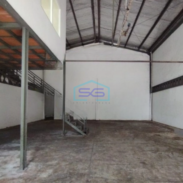 Disewakan Gudang 2 Lantai Luas Bangunan 510 m² di Cakung Jakarta Timur-2
