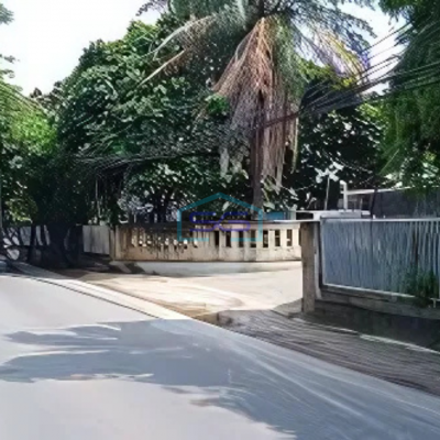 Dijual Tanah dan Bangunan Bagus dan Strategis 3,3 ha Jl. Pembangunan Baru Ceper Tangerang