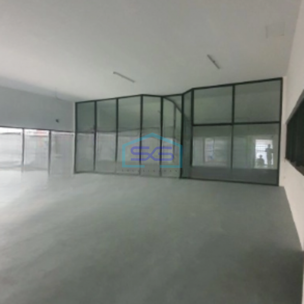 Dijual Gudang Ada Kantor Luas Bangunan  1300 m² di Pluit Jakarta Utara-3