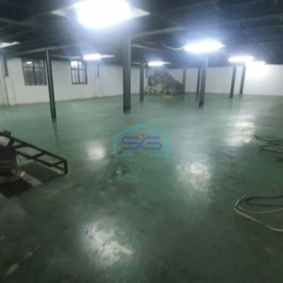 Dijual Gudang Ada Kantor dan Lift Barang Luas Bangunan  2500 m² di Cengkareng Jakarta Barat-4