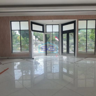 Dijual Kantor Luas Bangunan 3250 m² di S Parman Jakarta Barat-2