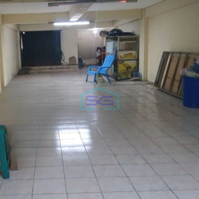 Disewakan Ruko Luas Bangunan 400 m² di Pluit Jakarta Utara