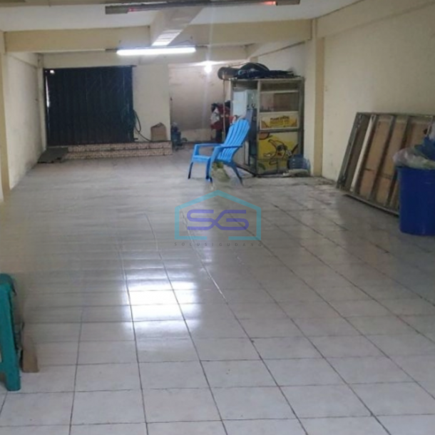 Disewakan Ruko Luas Bangunan 400 m² di Pluit Jakarta Utara-3