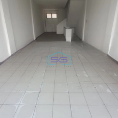 Disewakan Ruko Luas Bangunan 300 m² di Pluit Jakarta Utara