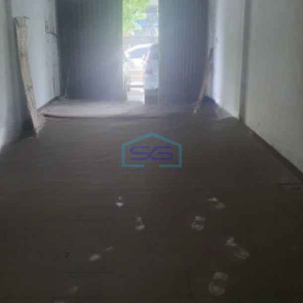 Disewakan Ruko Luas Bangunan 300 m² di Pluit Jakarta Utara-1