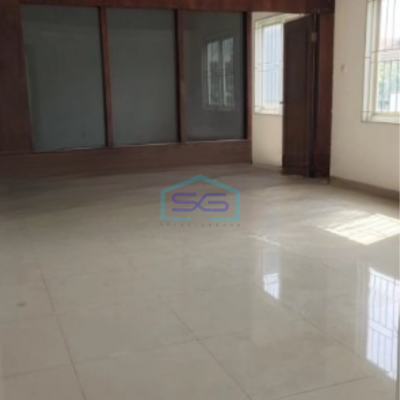 Disewakan Ruko Siap Pakai Luas Bangunan 404 m² di Tambora Jakarta Barat