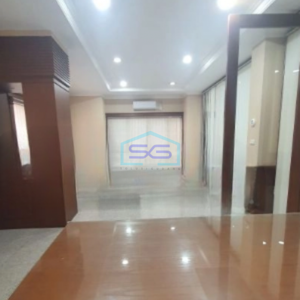 Disewakan Ruko Ada Lift Luas Bangunan  600 m² di Mangga Dua Jakarta Barat-2