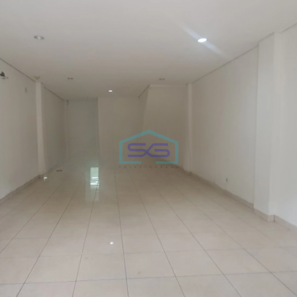 Disewakan Ruko 3 Lantai Luas Bangunan  205 m² di Pluit Jakarta Utara-3