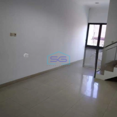 Disewakan Ruko Luas Bangunan  225 m² di Tomang Jakarta Barat