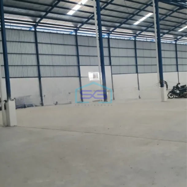 Disewakan Gudang Ada Loading Dock Luas Bangunan  3774 m² di Cikarang Bekasi-1