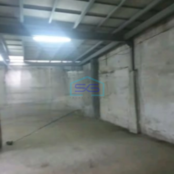 Disewakan Gudang Ada Kantor Luas Bangunan  300 m² di Pluit Jakarta Utara-3