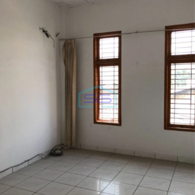 Disewakan Gudang Ada Kantor Luas Bangunan  300 m² di Pluit Jakarta Utara