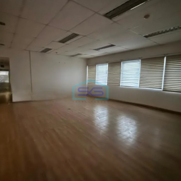 Disewakan Gudang Ada Loading Dock Luas Bangunan 5920 m² di Cikarang Bekasi-1