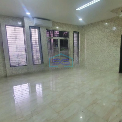 Disewakan Gudang Luas Bangunan 1500 m² di Cengkareng Jakarta Barat Akses Container 40 Feet