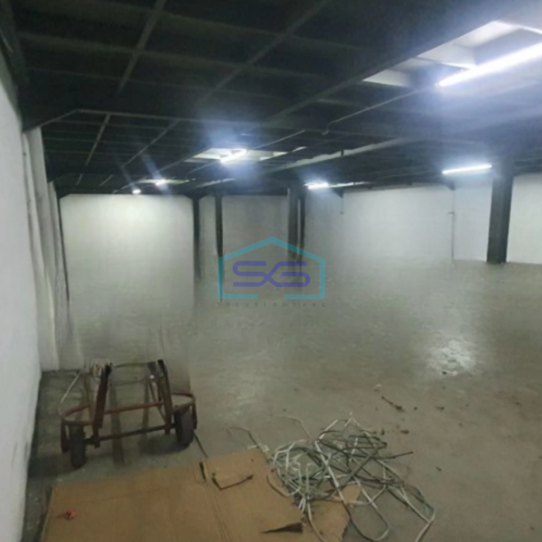 Disewakan Gudang Ada Kantor Luas Bangunan 2500 m² di Cengkareng Jakarta Barat-1