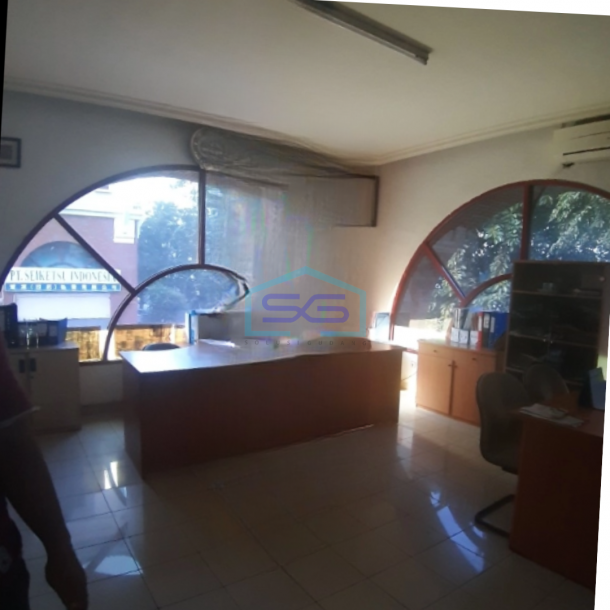 Dijual Ruko Luas Bangunan  250 m² di Pluit Jakarta Utara-1
