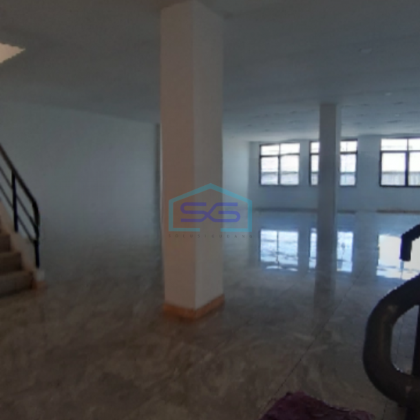 Dijual Ruko Luas Bangunan  650 m² di Pluit Jakarta Utara-2