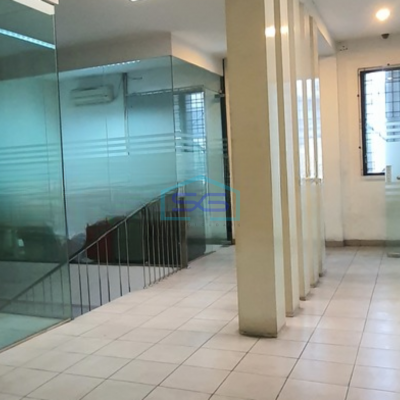 Disewakan Ruko Luas Bangunan 360 m² di Pluit Jakarta Utara