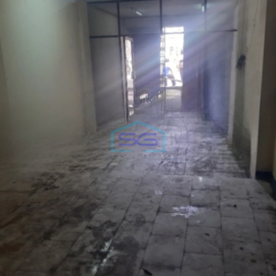 Disewakan Ruko di Tepi Jalan Raya Kota Jakarta Barat Luas Bangunan 400 m²