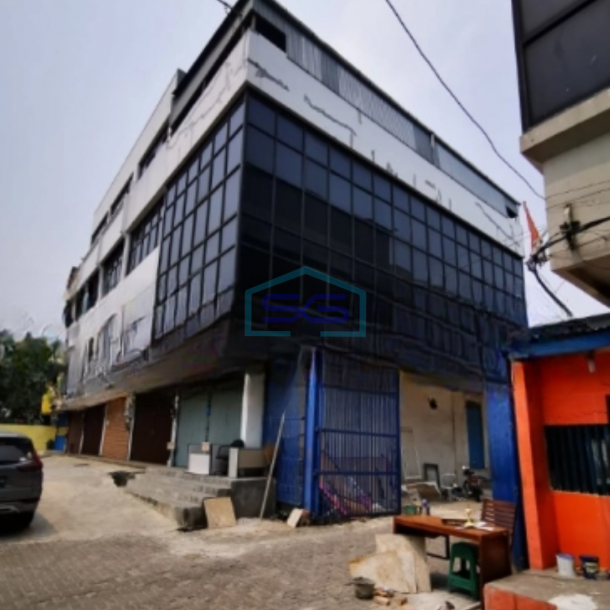 Disewakan Ruko Murah Luas Bangunan   300 m² di Pluit Jakarta Utara-3