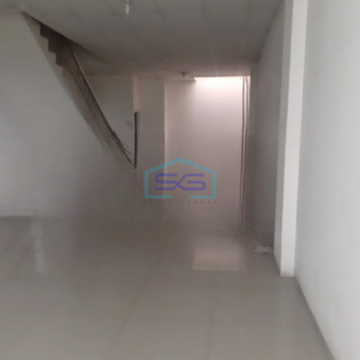 Disewakan Ruko Siap Pakai Luas Bangunan 250 m² di Jembatan Tiga Jakarta Utara