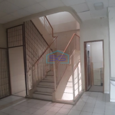 Disewakan Ruko Siap Pakai Luas Bangunan 256 m² di Bandengan Jakarta Utara