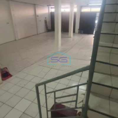 Disewakan Ruko Luas Bangunan  600 m² di Pluit Jakarta Utara