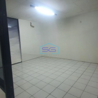 Disewakan Ruko Luas Bangunan  600 m² di Pluit Jakarta Utara