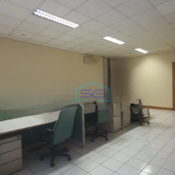 Disewakan Ruko Siap Pakai Luas Bangunan  450 m² di Pluit Jakarta Utara-2