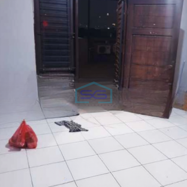 Disewakan Ruko di Tepi Jalan Raya Teluk Gong Jakarta Utara Luas Bangunan  360 m²-1