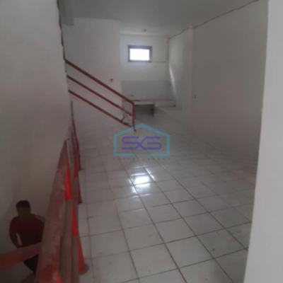 Disewakan Ruko Luas Bangunan 250 m² di Pluit Jakarta Utara