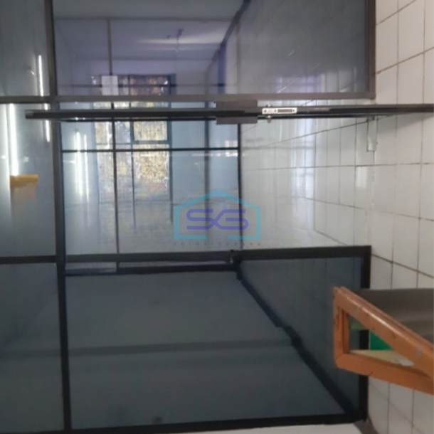Disewakan Ruko Murah Luas Bangunan 204 m² di Teluk Gong Jakarta Utara-3