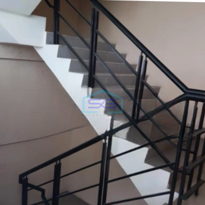 Disewakan Ruko Luas Bangunan 420 m² di Jembatan Besi Jakarta  Barat-3