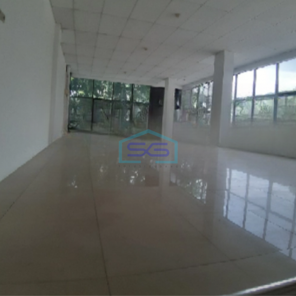 Disewakan Ruko di Jembatan Tiga Jakarta Utara Luas Bangunan 400 m²-2