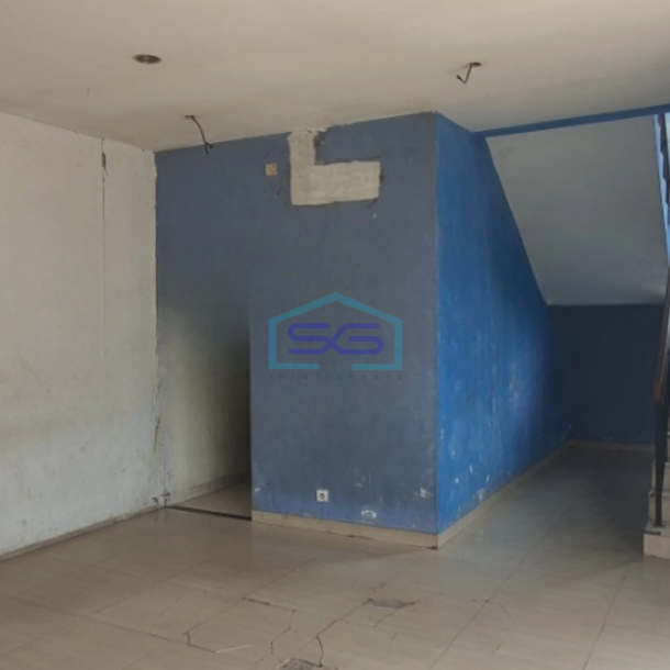 Disewakan Gudang Ada Loading Dock Luas Bangunan   250 m² di Penjaringan Jakarta Utara-2
