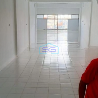 Disewakan Ruko 3 Lantai Luas Bangunan   240 m² di Bandengan Jakarta Utara Sudah di Renovasi