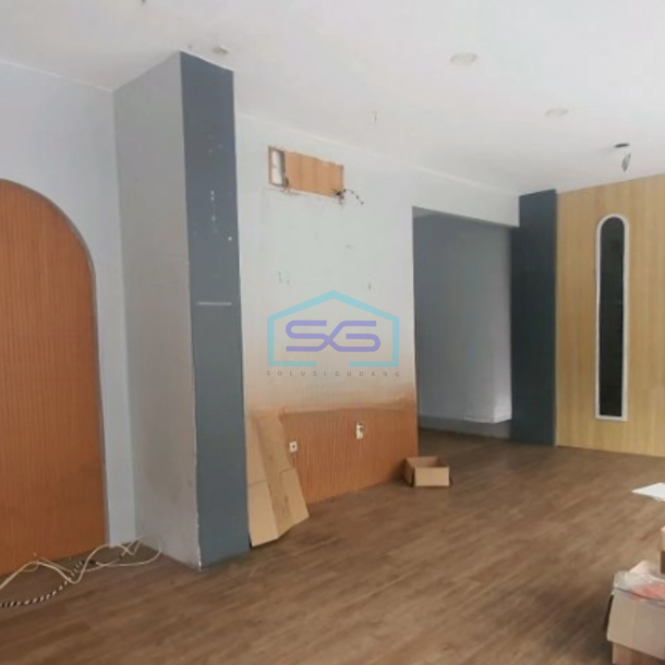 Disewakan Ruko Luas Bangunan   500 m² di Grogol Jakarta Barat-3