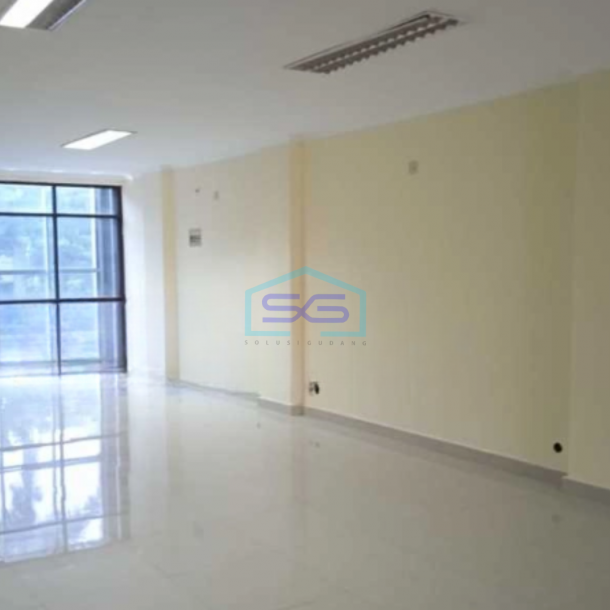 Disewakan Ruko Luas Tanah 110 m² Lokasi Tepi Jalan Raya Cideng Jakarta Pusat-1