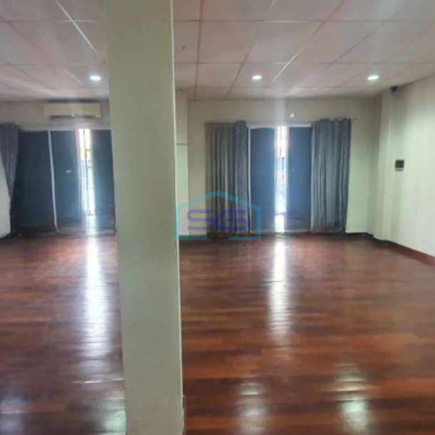 Dijual Ruko Luas Bangunan  500 m² di Penjaringan Jakarta Utara-3