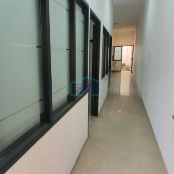 Disewakan Ruko 3 Lantai Luas Tanah 775 m² Lokasi Grogol Jakarta Barat-3