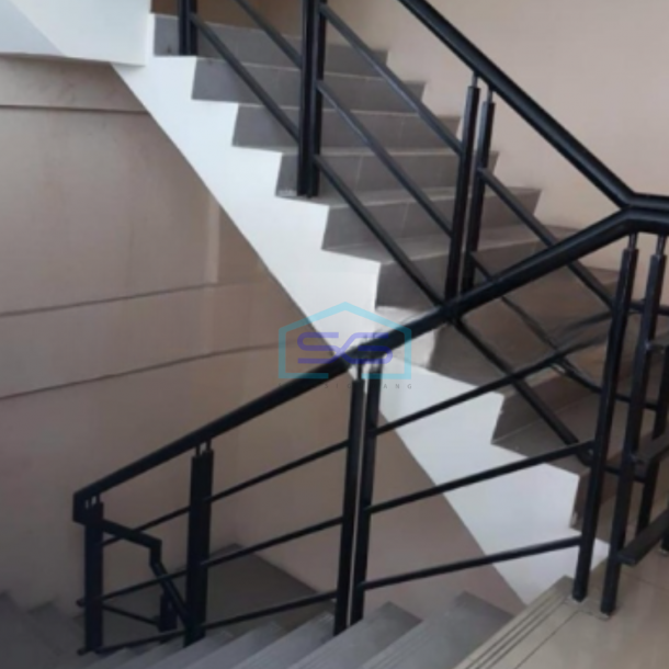 Dijual Ruko Luas Bangunan 1464 m² Lokasi di Jembatan Besi Jakarta Utara-2